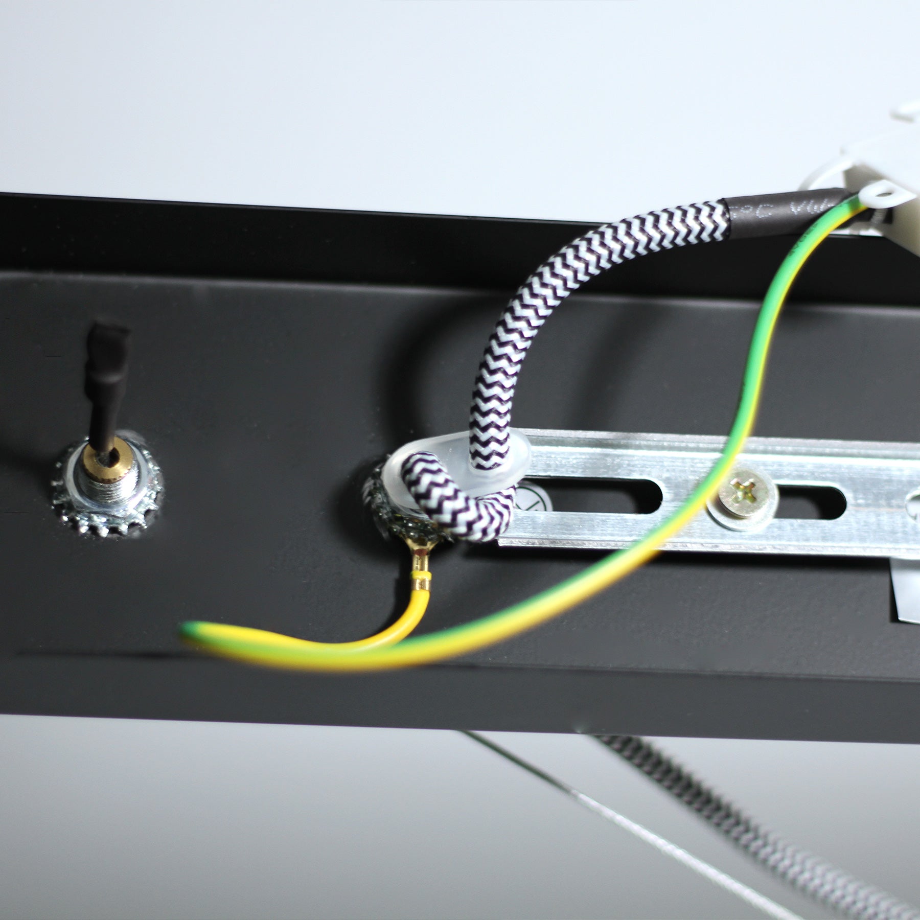 Bikkel 4 Lights Pendant Light Black Home & Garden > Lighting > Night Lights & Ambient Lighting