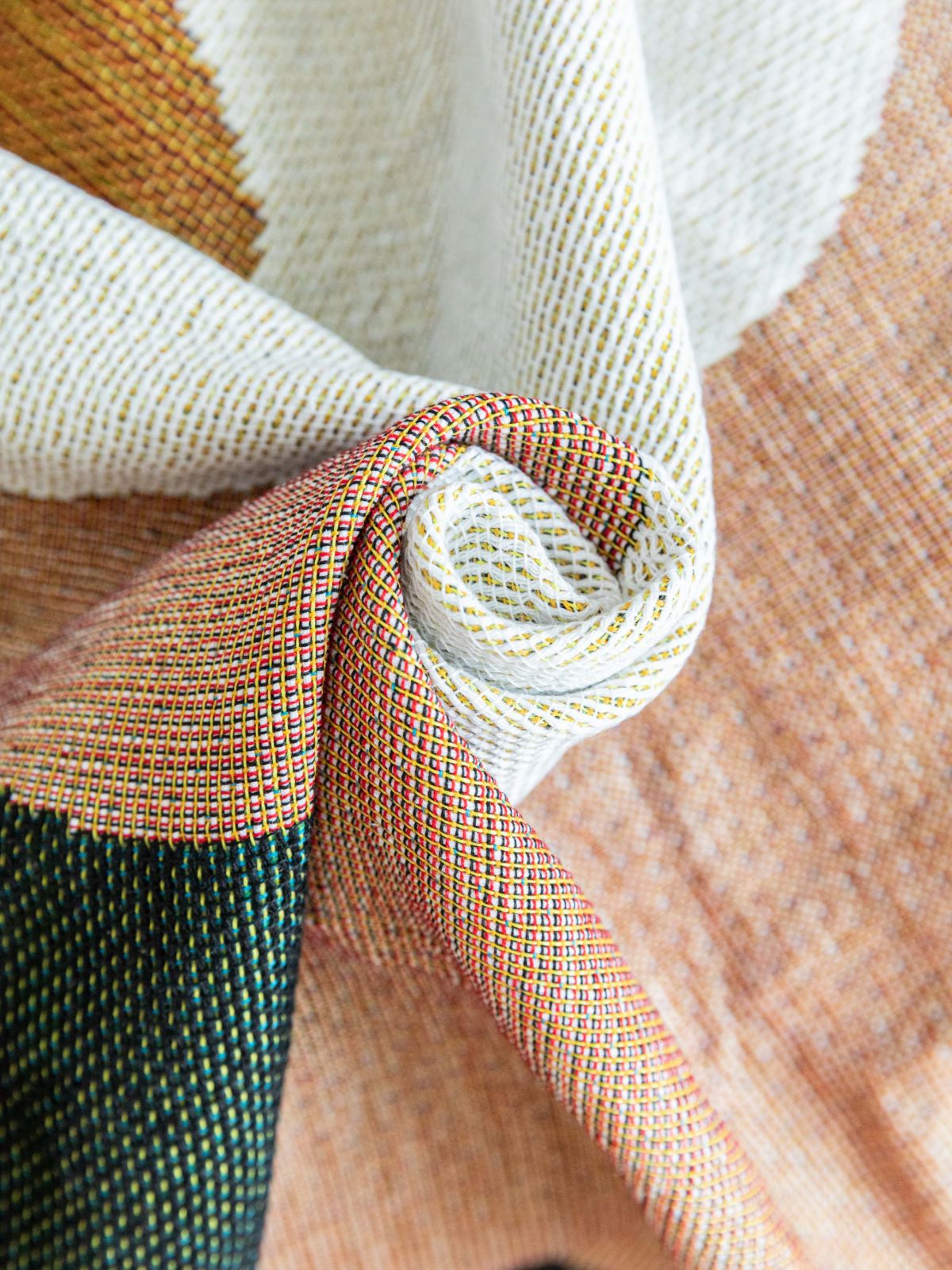 Boho Abstract Woven Blanket – 180x130cm Decorative Throw with Tassel Edges Home & Garden > Rugs > Floor Rugs