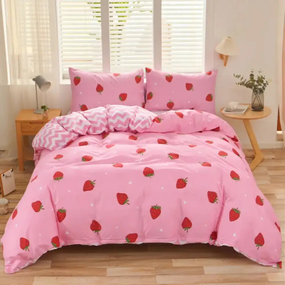 Dreamfields - Strawberry Dream Quilt Cover Set - (2pcs King Single Size)