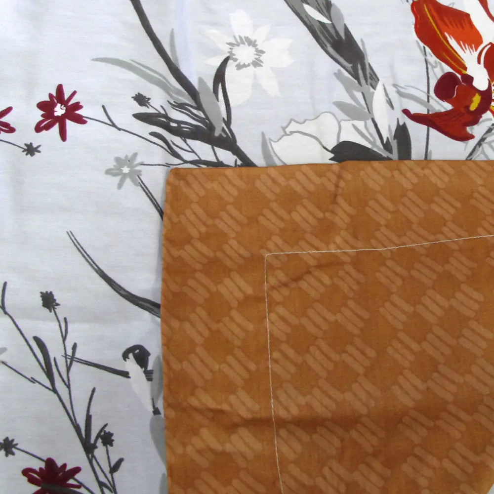 300tc Boronia Silver Reversible Cotton Quilt Cover Set King