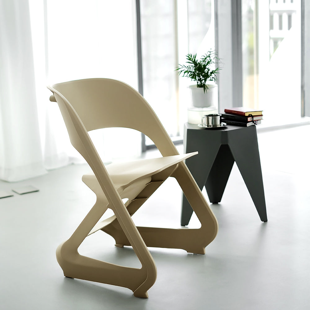 In Set of 4 Dining Chairs Office Cafe Lounge Seat Stackable Plastic Leisure Chairs Beige