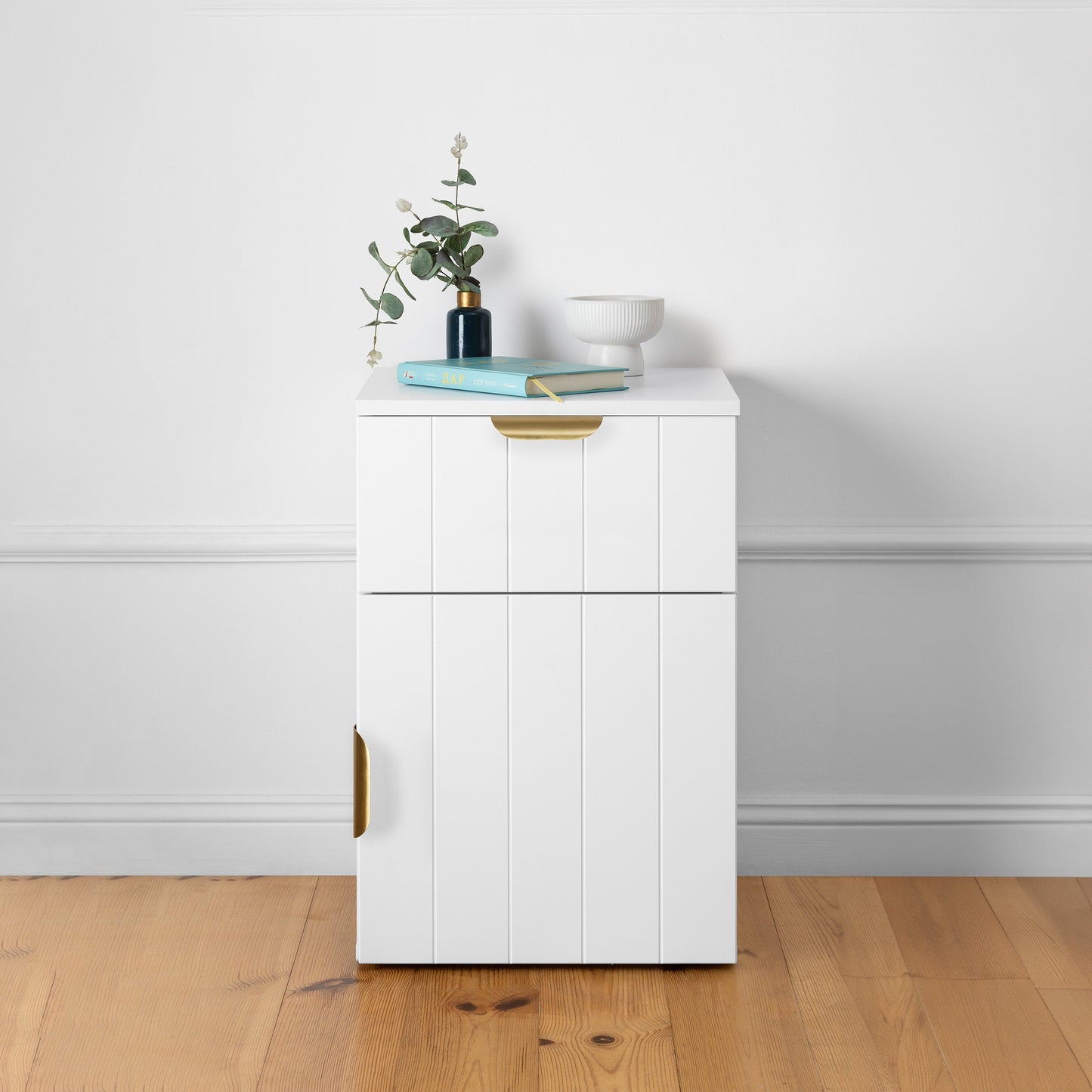 PORTO BEDSIDE TABLE - WHITE - VJ PANEL - PULL BRASS