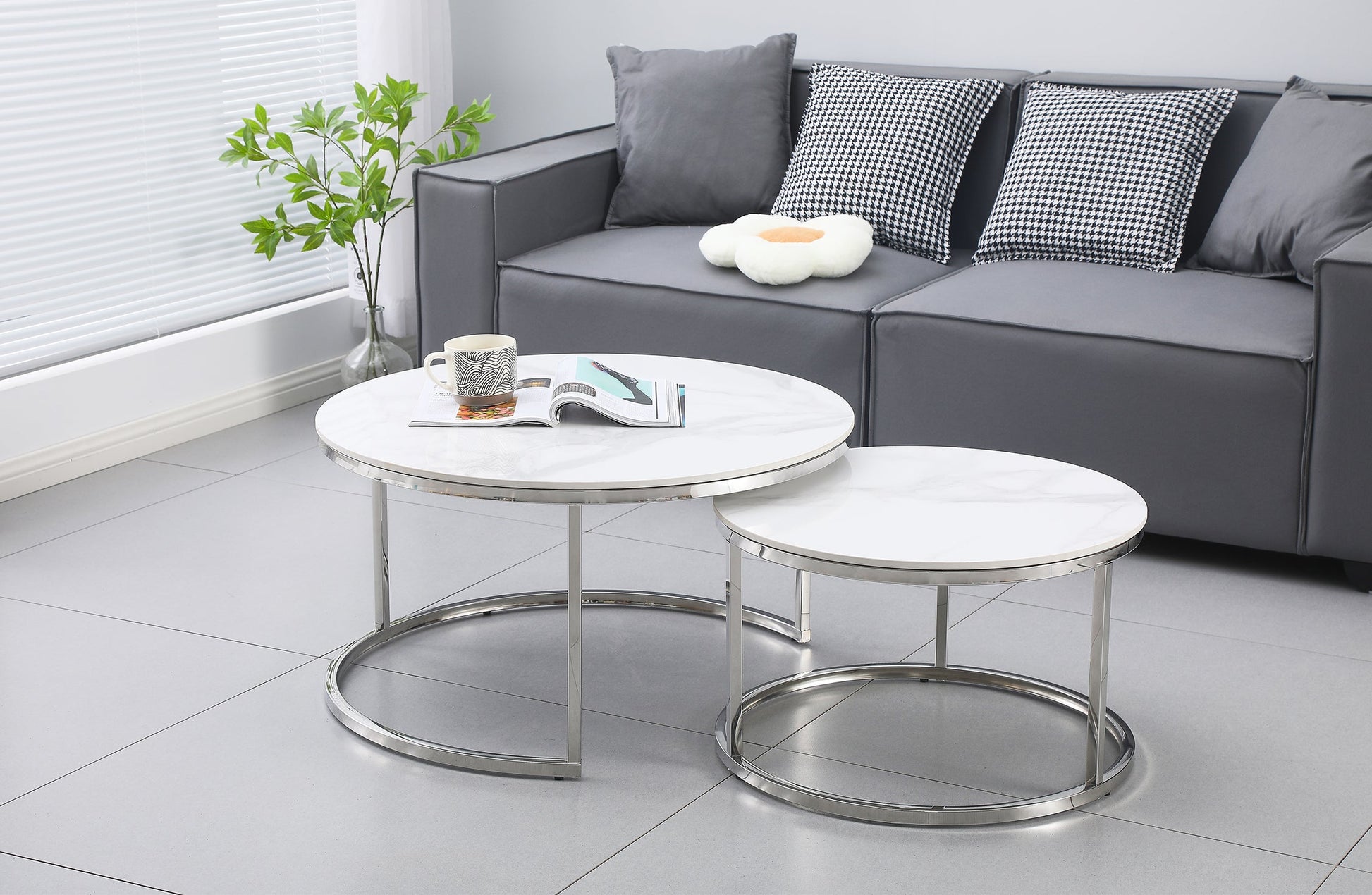 Nesting Style Coffee Table - White on Silver Stainless Steel - 80cm/60cm - Furniture > Living Room > Coffee Tables