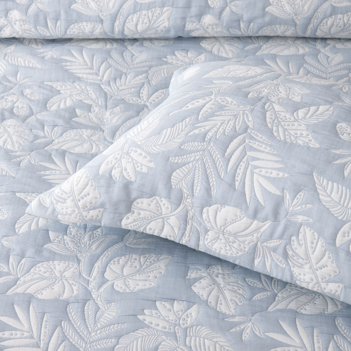 Bianca Laurieton Blue Jacquard Botanical Bedspread Set Super King - Home & Garden > Bedding > Quilts & Duvets
