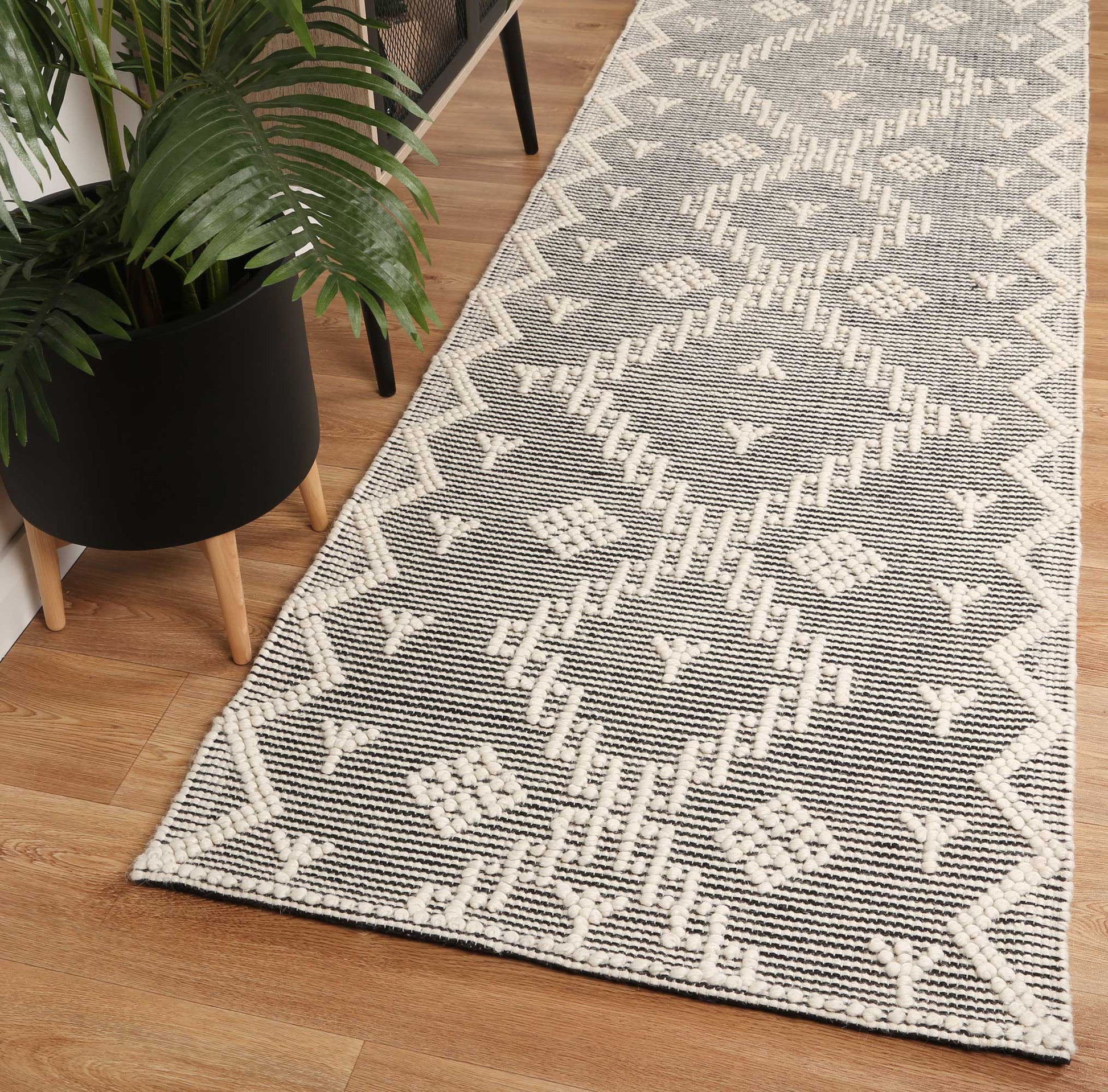 Goa D5- CREAM (No Tassel) 300x400 - Home & Garden > Rugs > Floor Rugs