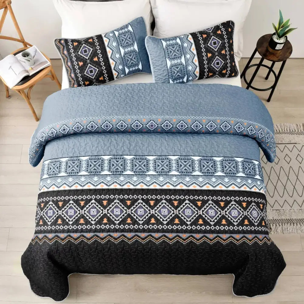 Ambient Bloom Sky Black Hour Comforter Set – Aesthetic 3-piece Bedroom Mood