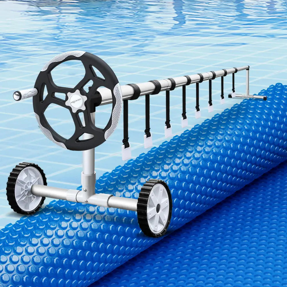 Blue cover, Silver roller 7m x 4m solar pool cover 600 micron with roller - Cover: 7m x 4m; Roller: 5.55m max width, aluminium rol