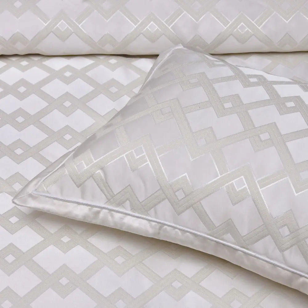 Bianca Firenze Pearl 6 Pcs Jacquard Geometric Comforter Set Queen/king