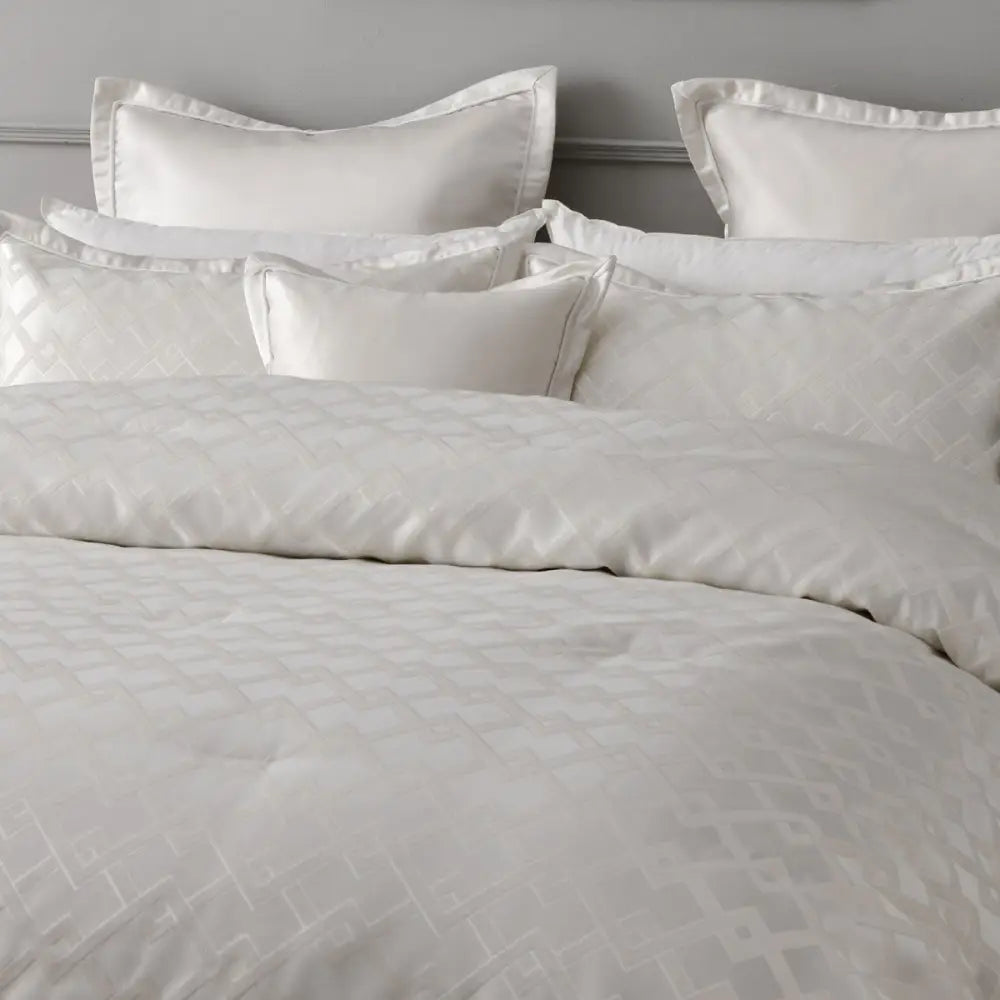 Bianca Firenze Pearl 6 Pcs Jacquard Geometric Comforter Set Super King