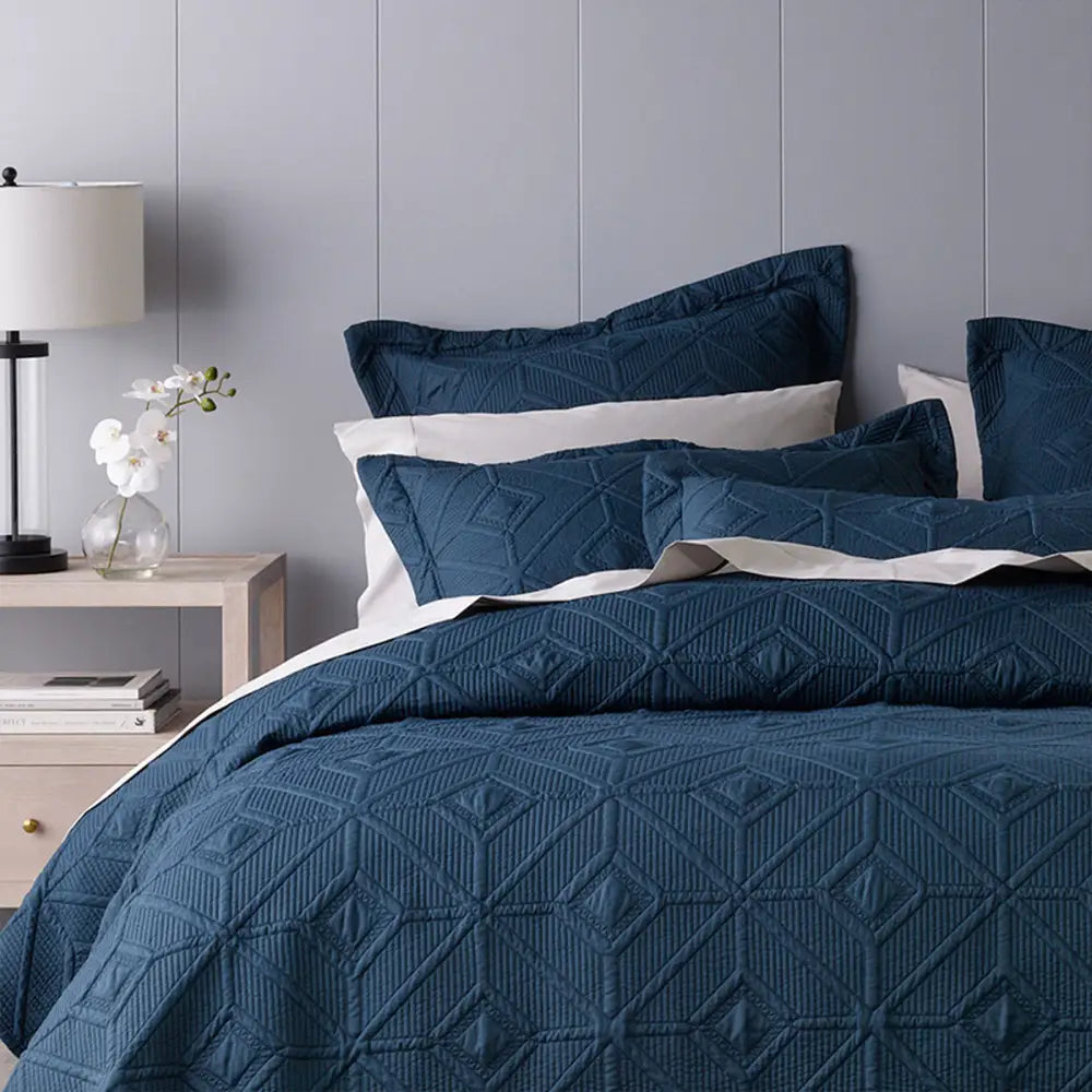 Bianca Kazimir Navy Polyester Coverlet Set Queen/king