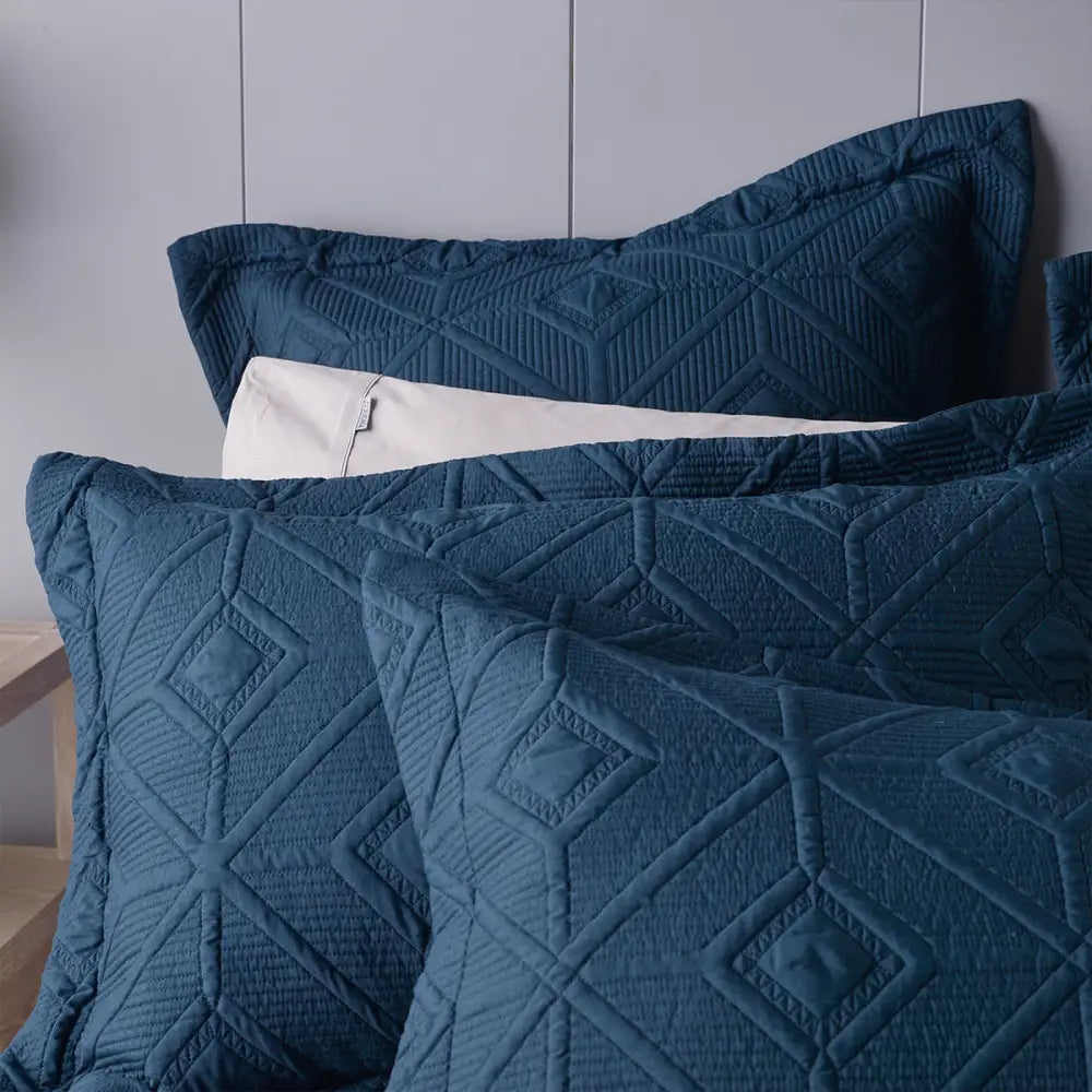 Bianca Kazimir Navy Polyester Coverlet Set Queen/king