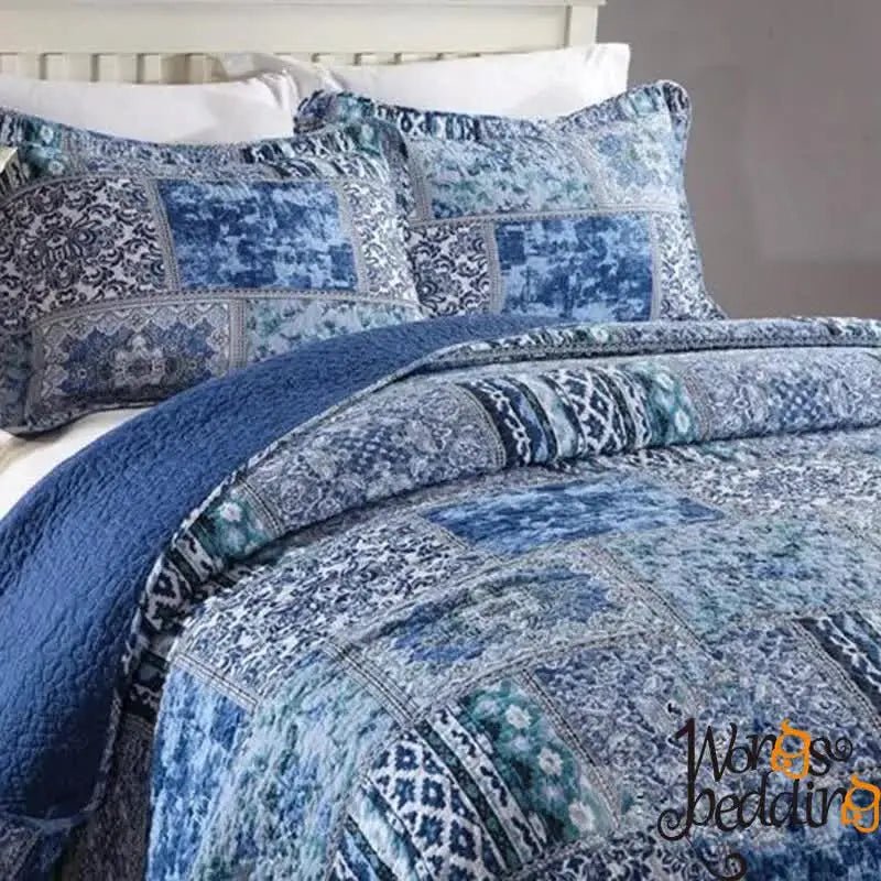 Boho Blue Quilted Coverlet & Pillow Set: Vibrant Cozy Elegance - King