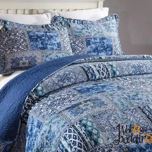 Boho Blue Quilted Coverlet & Pillow Set: Vibrant Cozy Elegance - King