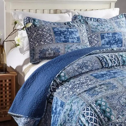 Boho Blue Quilted Coverlet & Pillow Set: Vibrant Cozy Elegance - King