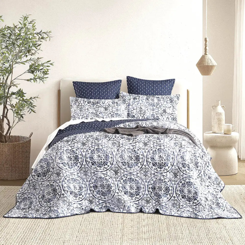 Delos Quilted Reversible Queen/king Coverlet Set by Renee Taylor