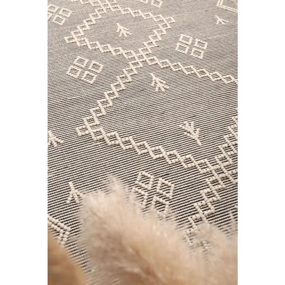 Goa D5- Cream (no Tassel) 300x400