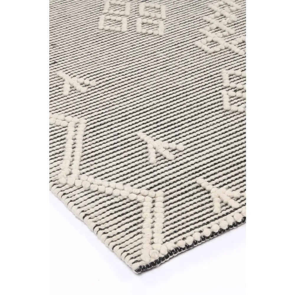 Goa D5- Cream (no Tassel) 300x400