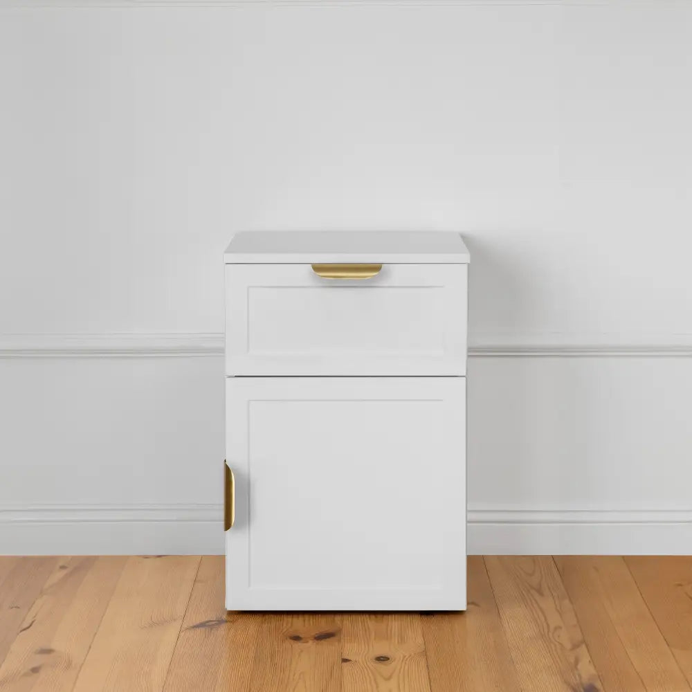 Porto Bedside Table - White - Hamptons - Pull Brass