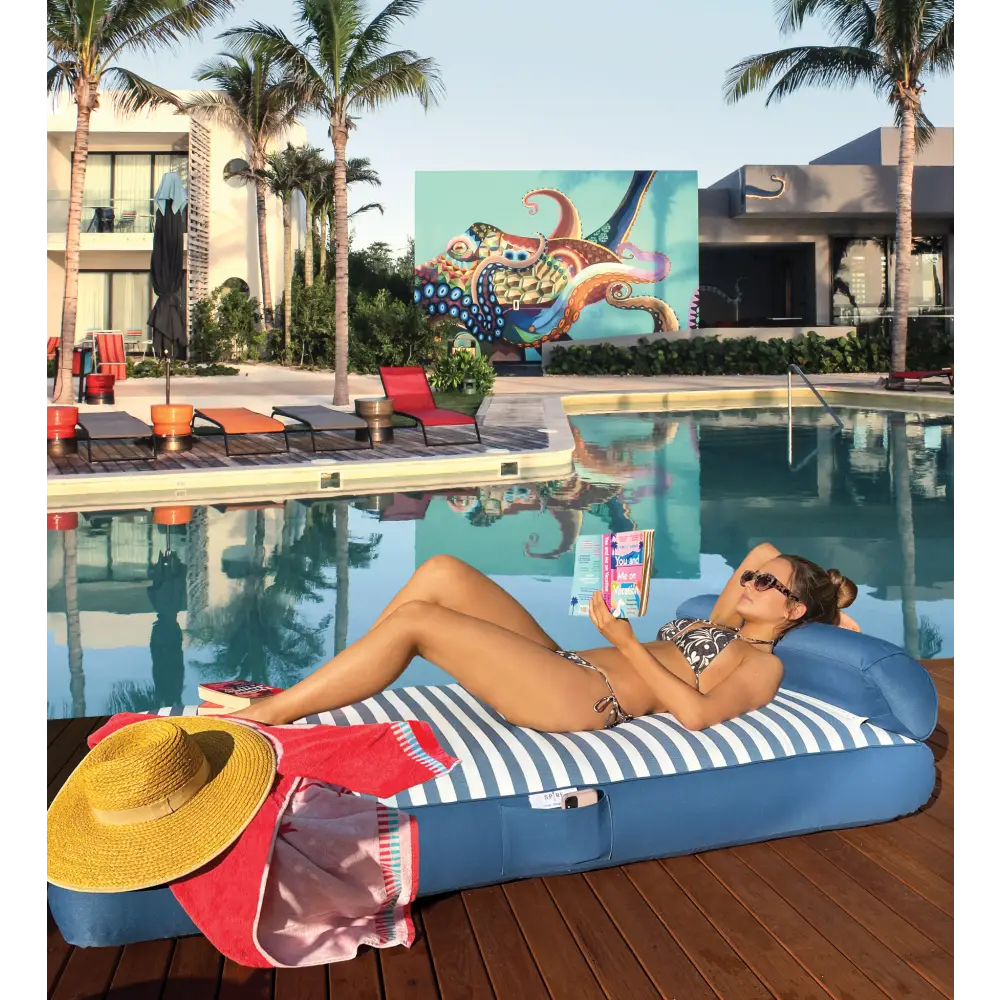 Spire Adalus Luxury Pool Lounge Blue Stripe Rl-935b