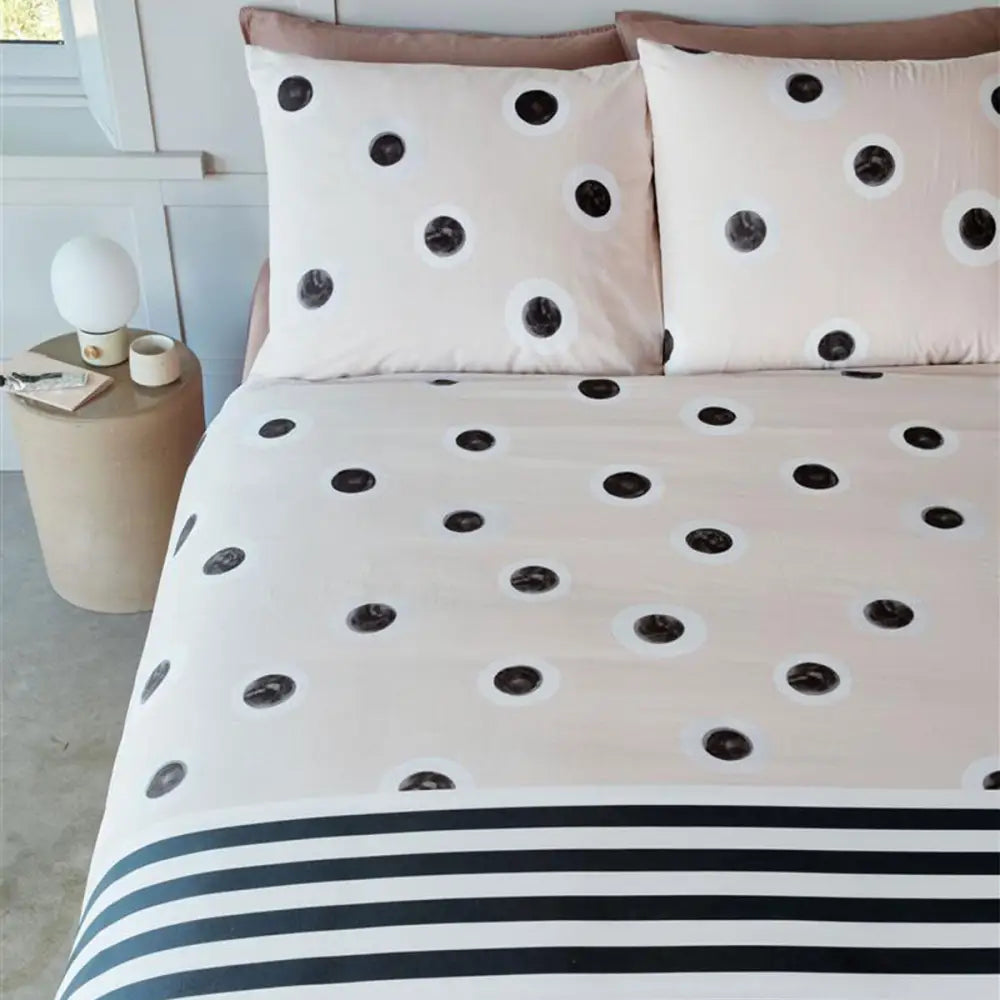 Vtwonen Stripe and Eye Natural Cotton Quilt Cover Set King